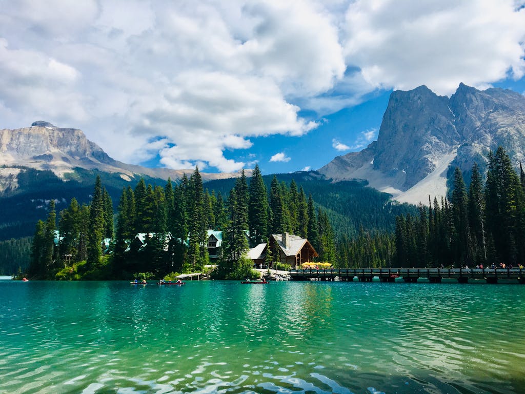 Tranquil view of Emerald Lake Lodge nestled in a stunning mountain landscape in Field, BC, Canada.